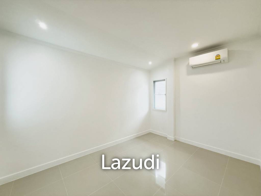 2-Storey Detached House for Sale in Koh Kaew