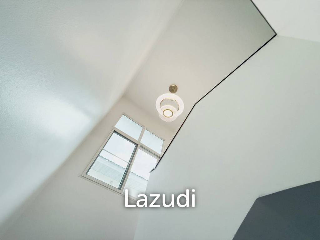 2-Storey Detached House for Sale in Koh Kaew