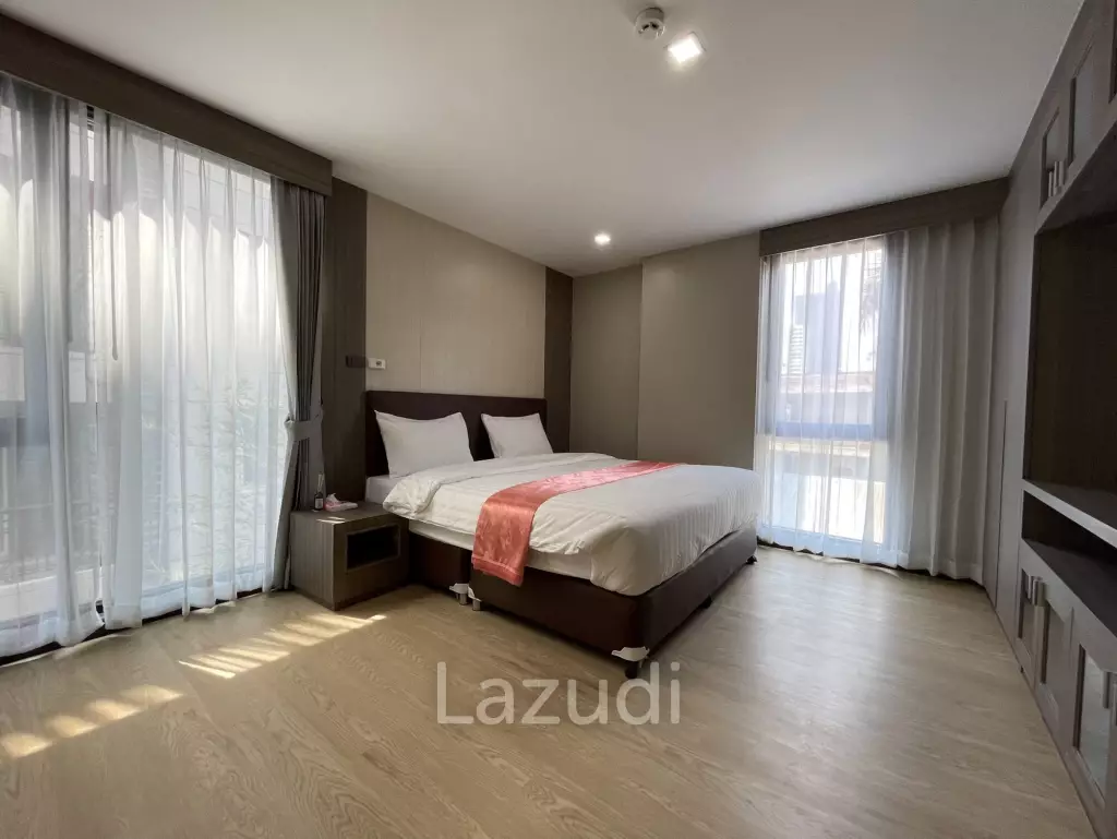 125 sqm 3-Bed Condo on 4th Floor at Art @ Thonglor 25, Khlong Tan Nuea Bangkok
