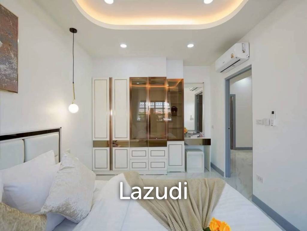 Modern Renovated Pool Villa for Sale Near Mabprachan Lake