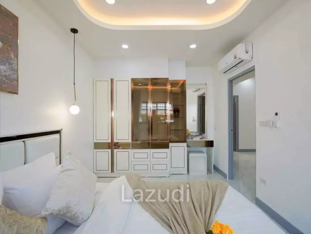 Modern Renovated Pool Villa for Sale Near Mabprachan Lake