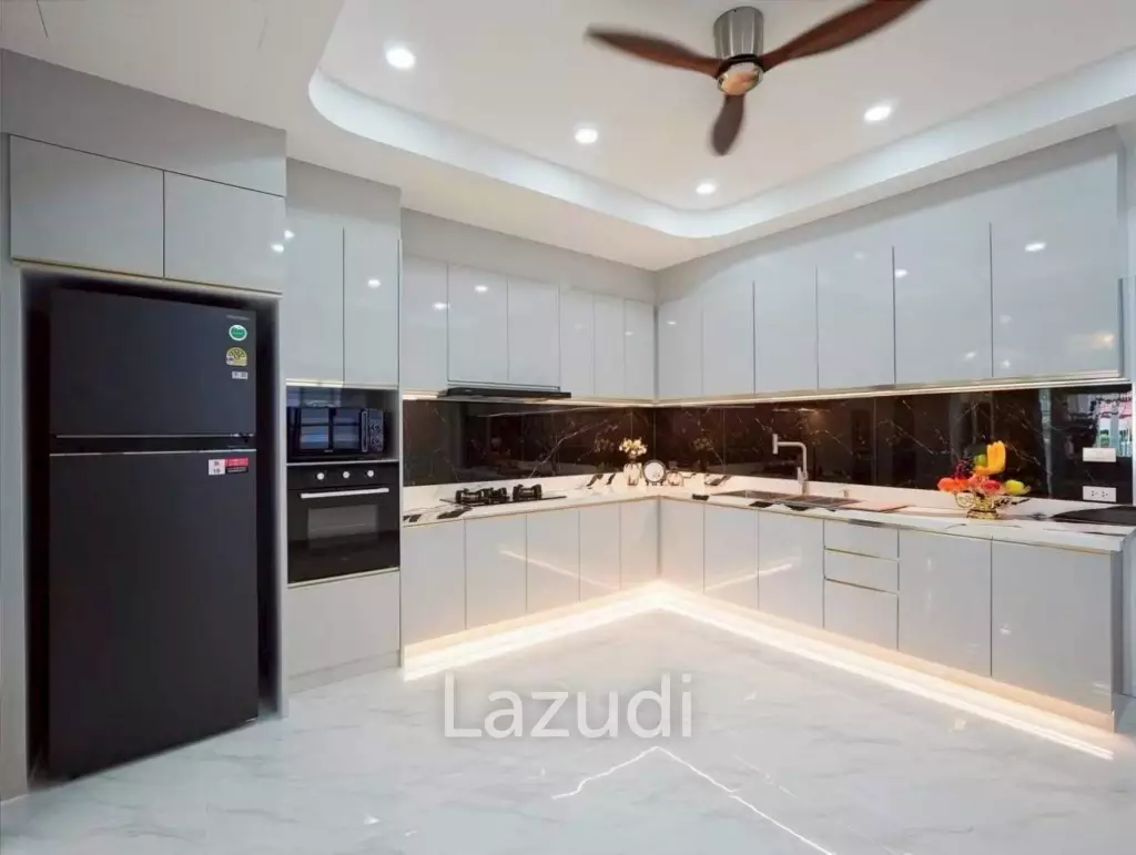 Modern Renovated Pool Villa for Sale Near Mabprachan Lake