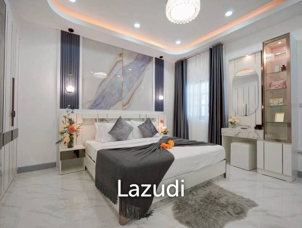 Modern Renovated Pool Villa for Sale Near Mabprachan Lake