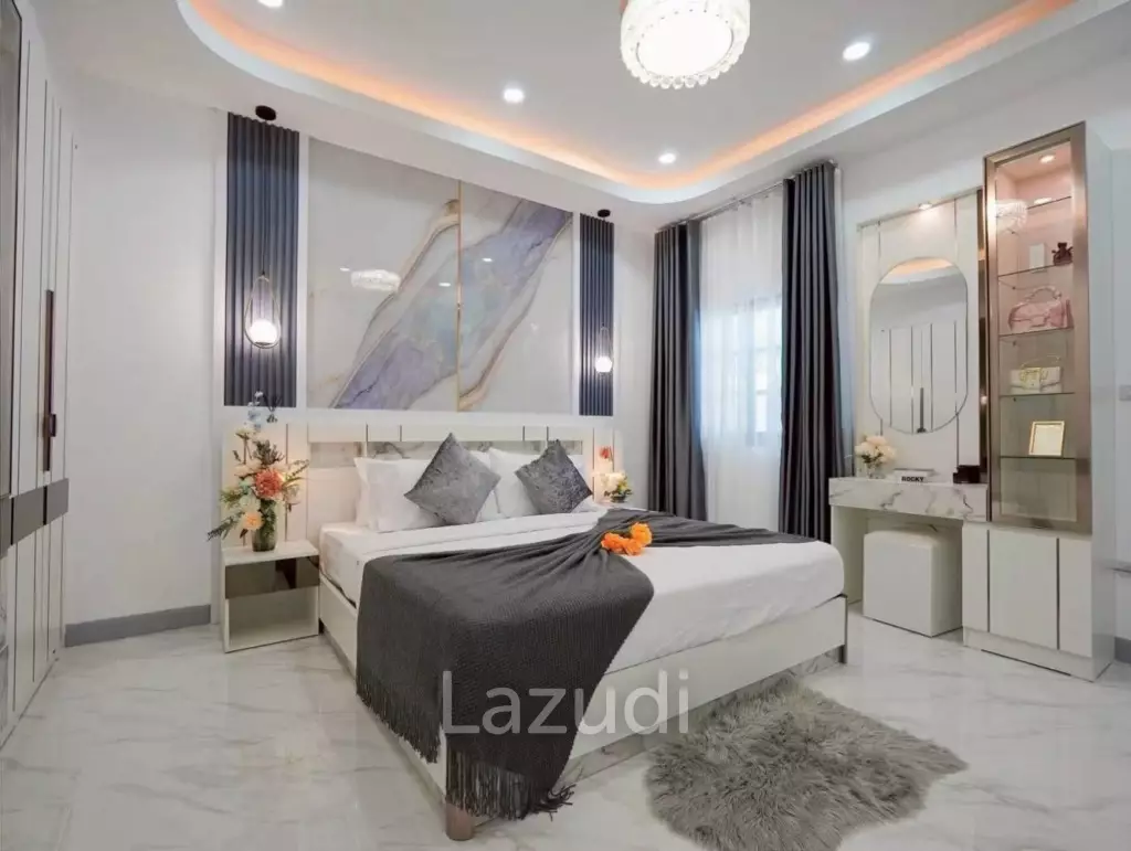 Modern Renovated Pool Villa for Sale Near Mabprachan Lake