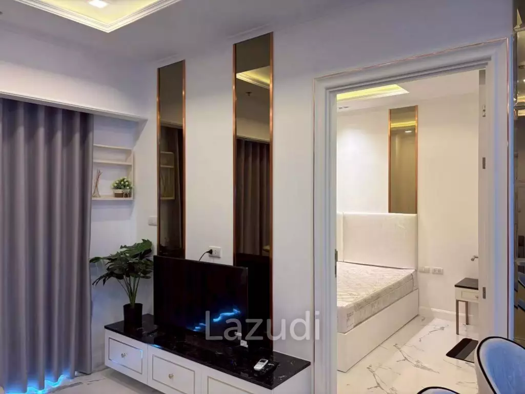 Two-Bedroom for Rent At The Empire Tower Condominium