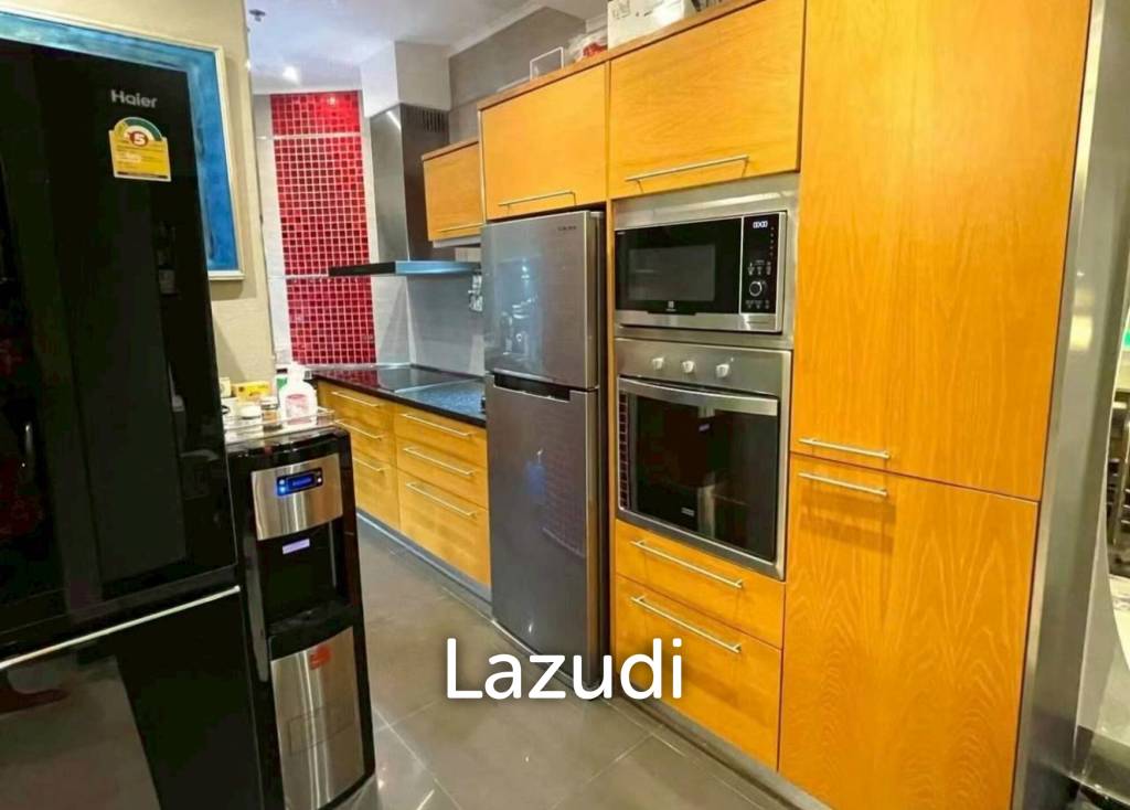 Spacious Modern Two-Bedroom for Rent At View Talay 3
