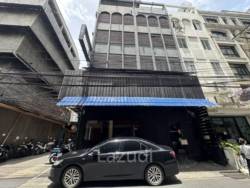 384 sqm Corner Retail Building in Suriyawong Bang Rak Bangkok
