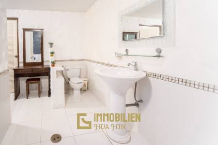 Zu verkaufen/vermieten: Geräumige möblierte 3 Schlafzimmer-Villa mit Pool in Cha Am