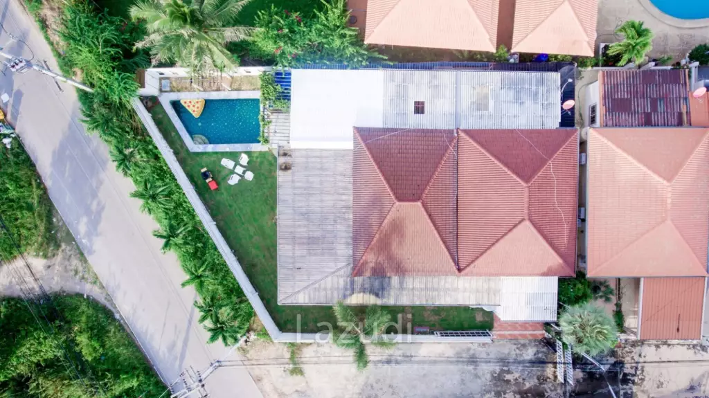 For Sale Spacious Furnished 3 Bedroom Villa with Pool in Cha Am