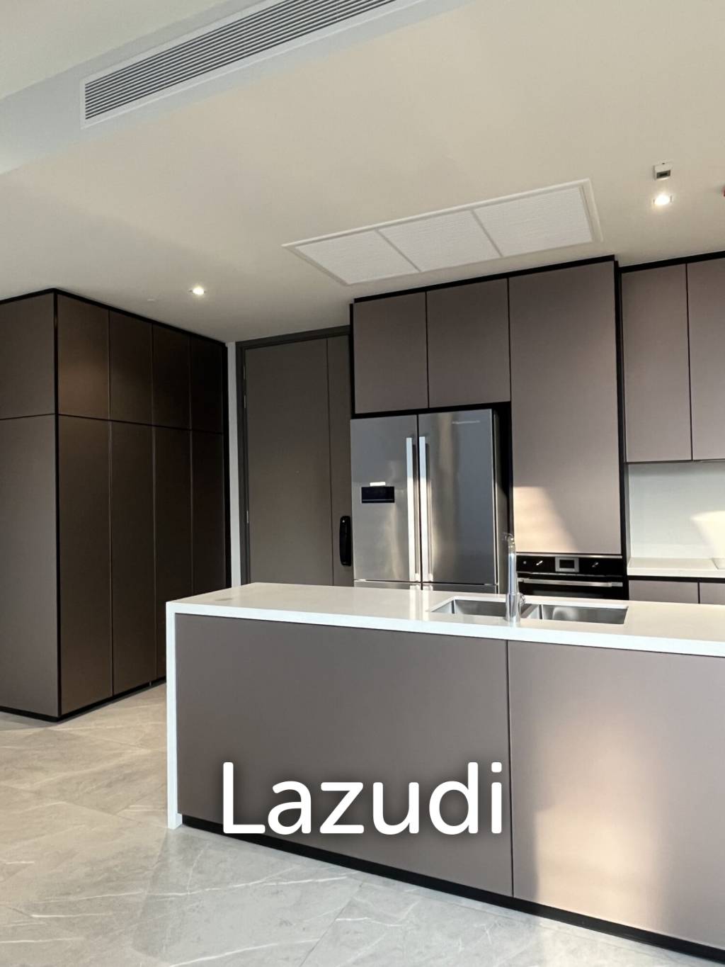 87 sqm high-floor condo at Hyde Heritage Thonglor, Khlong Tan Nuea