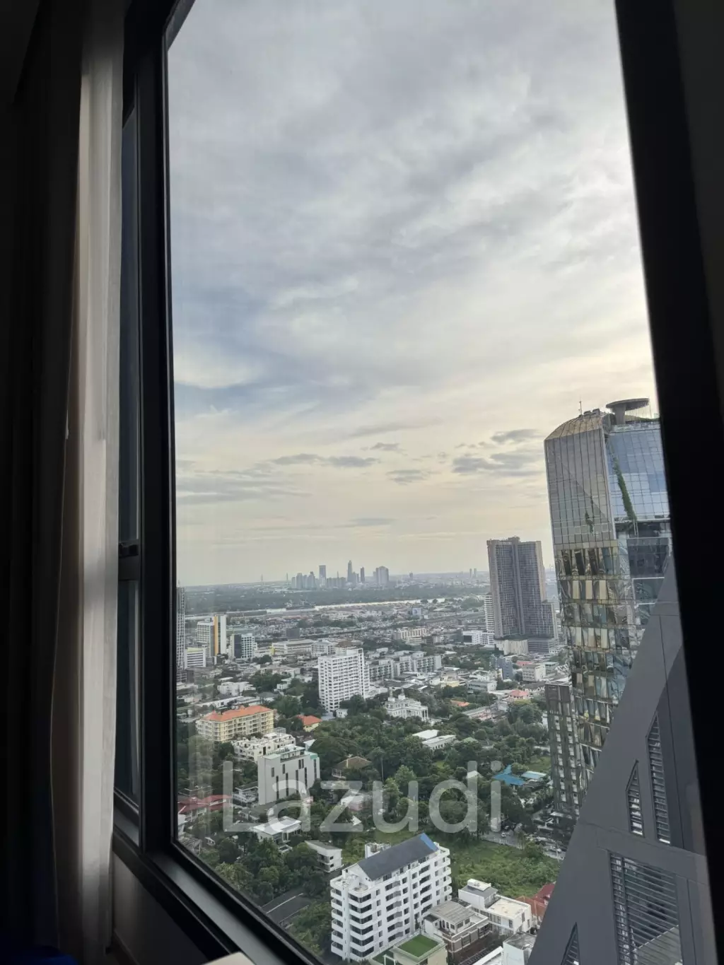 87 sqm high-floor condo at Hyde Heritage Thonglor, Khlong Tan Nuea