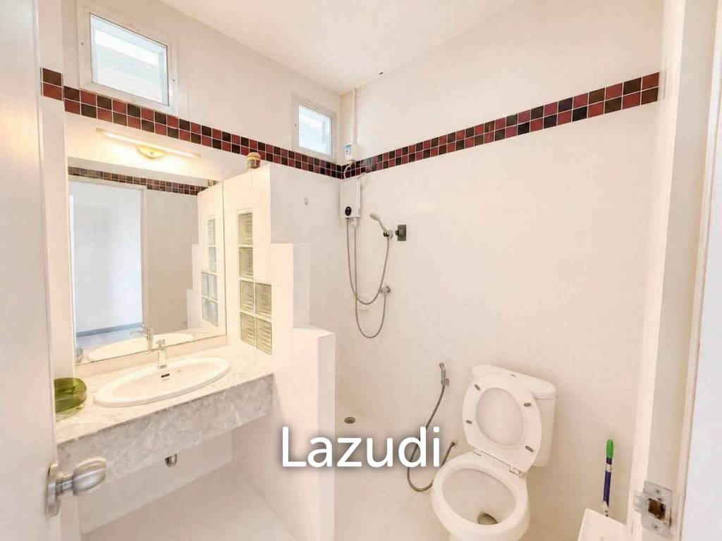 Chateau Dale Villa for Rent Elegant Two-Storey Family Home