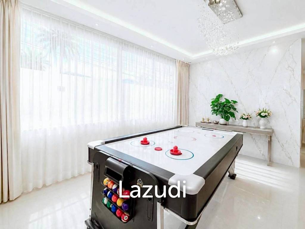 Chateau Dale Villa for Rent Elegant Two-Storey Family Home