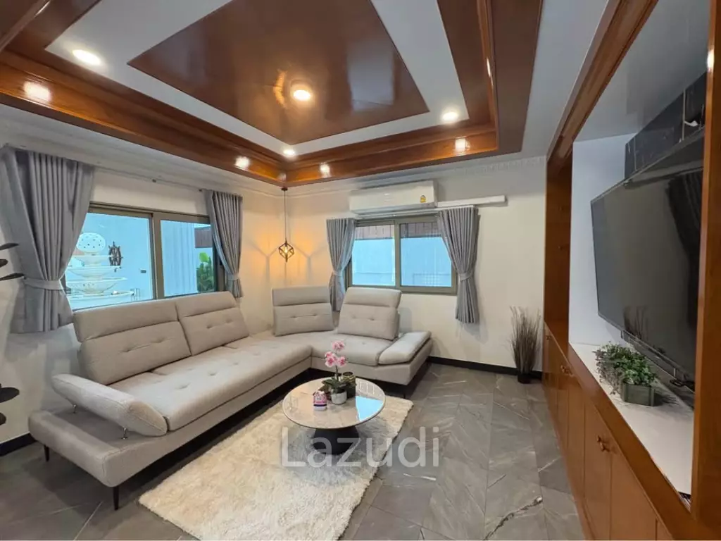 Spacious 2-Storey Pool Villa for Rent in Muang Phuket