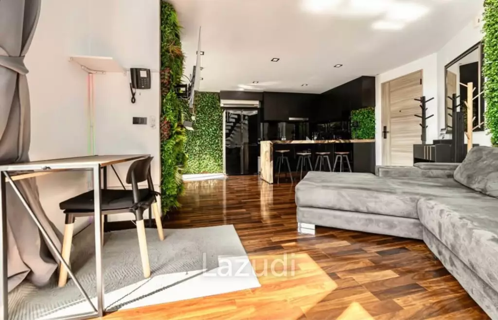 Spacious 1-Bedroom Condo 5 Mins from Nai Harn Beach