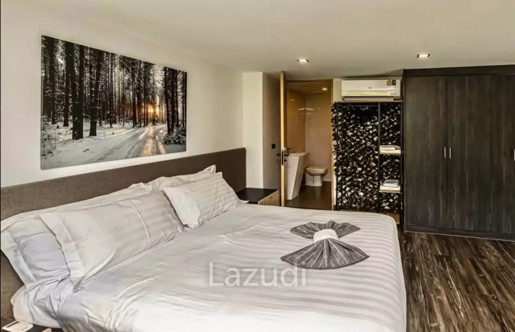 Spacious 1-Bedroom Condo 5 Mins from Nai Harn Beach