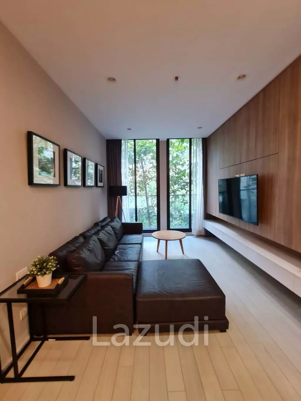 80 sqm modern 2 bedroom condo at Noble Ploenchit Lumpini Bangkok