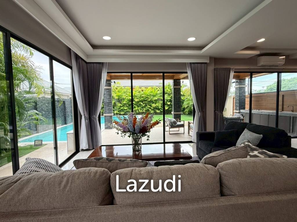 Luxury Two-Storey Villa for Sale Near Mabprachan Lake