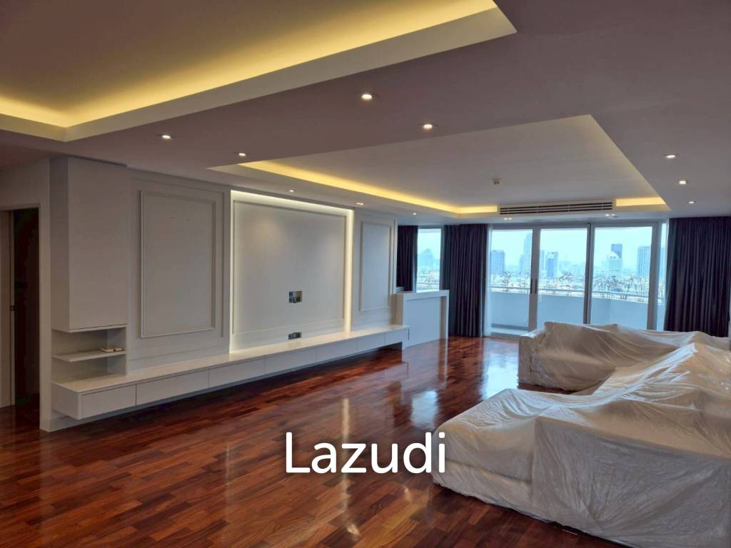 300 sqm high floor 4 bedroom condo La Cascade Phra Khanong Nuea Bangkok