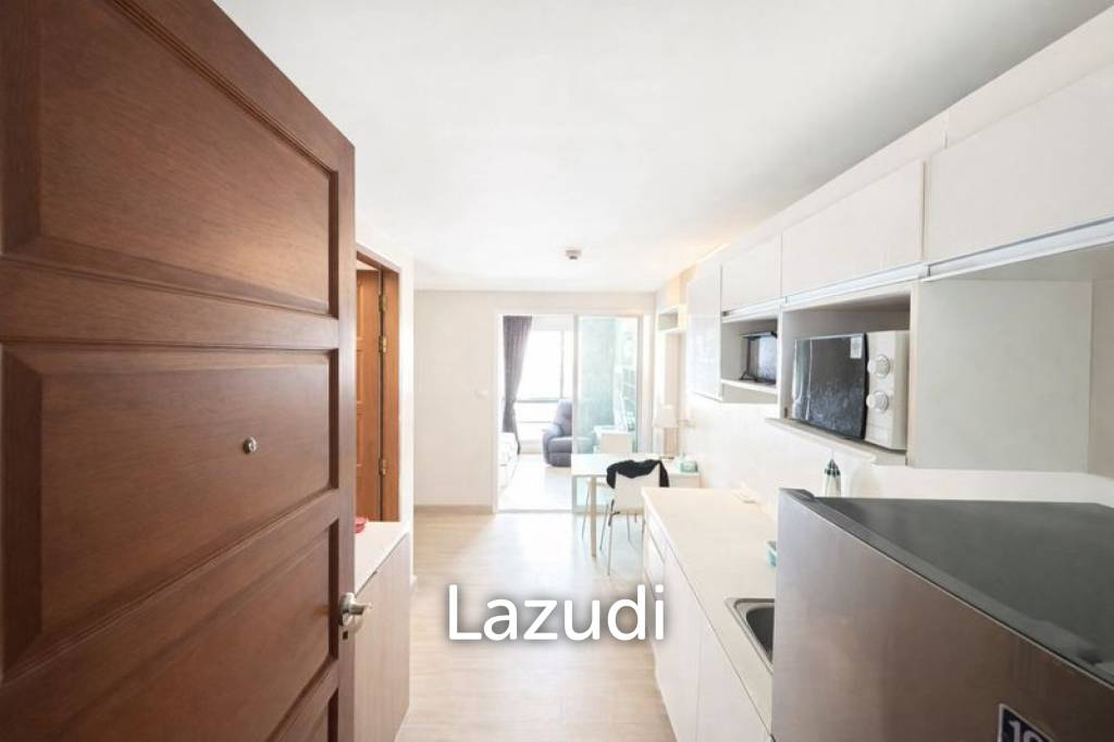 32 sqm 1 Bedroom Condo in Din Daeng Bangkok Freehold Fully Furnished
