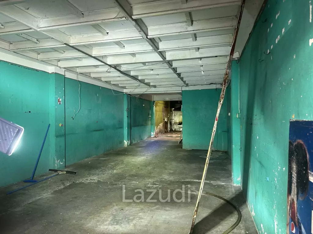 210 sqm 5-storey townhouse in Mahatun Plaza Lumpini Pathum Wan