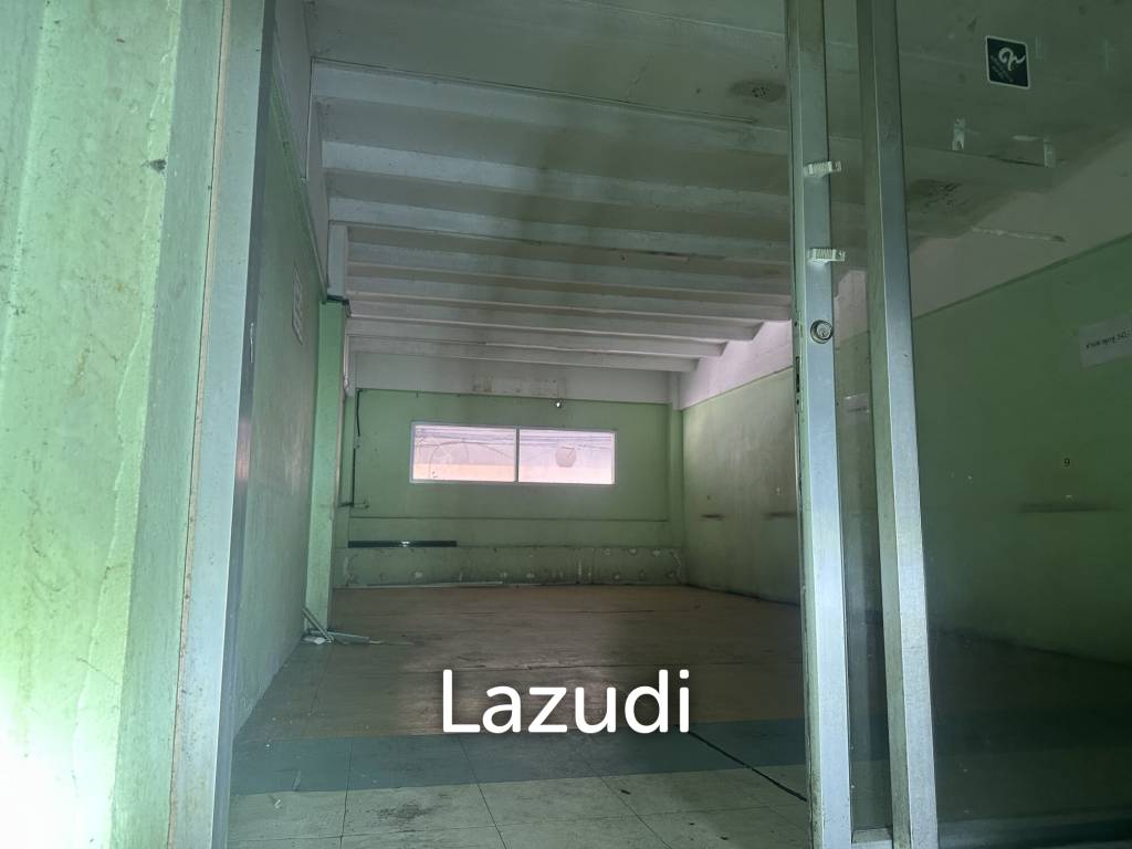 210 sqm 5-storey townhouse in Mahatun Plaza Lumpini Pathum Wan