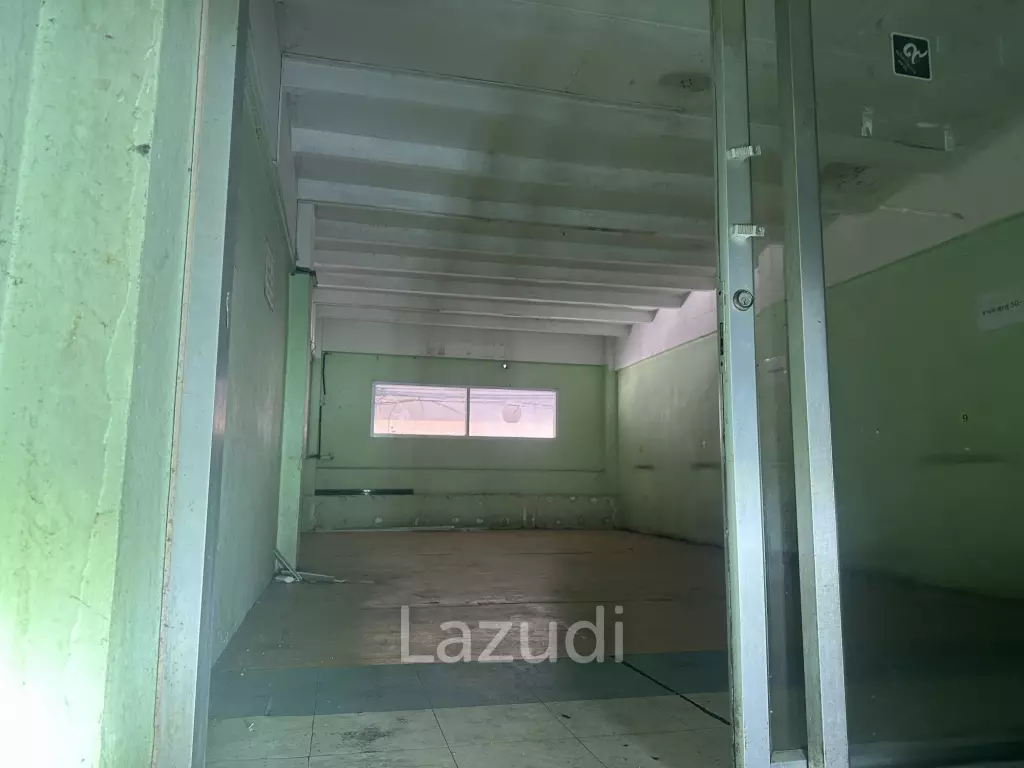210 sqm 5-storey townhouse in Mahatun Plaza Lumpini Pathum Wan