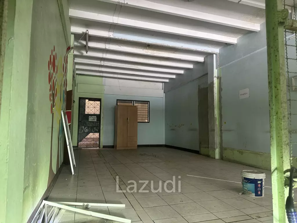 210 sqm 5-storey townhouse in Mahatun Plaza Lumpini Pathum Wan
