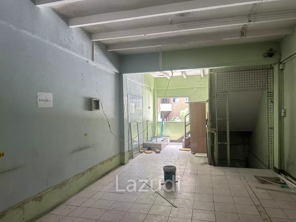 210 sqm 5-storey townhouse in Mahatun Plaza Lumpini Pathum Wan