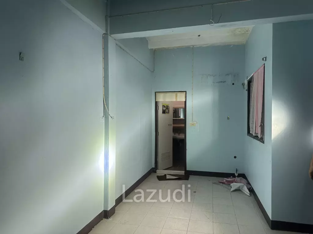 210 sqm 5-storey townhouse in Mahatun Plaza Lumpini Pathum Wan