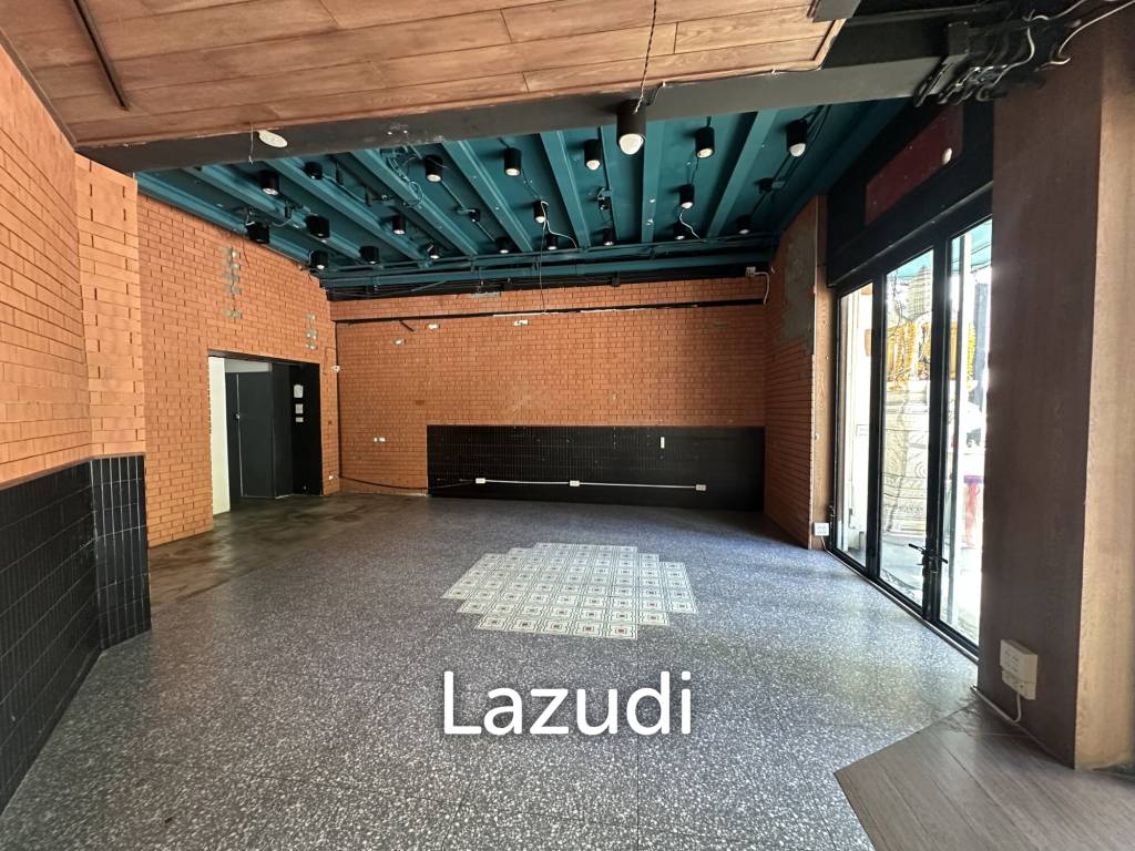 60 sqm street-front retail space in Khlong Toei Nuea Wattana Bangkok