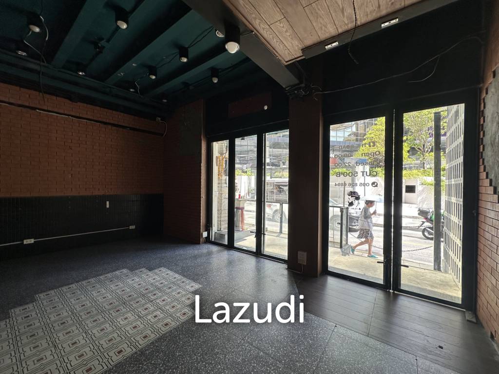 60 sqm street-front retail space in Khlong Toei Nuea Wattana Bangkok