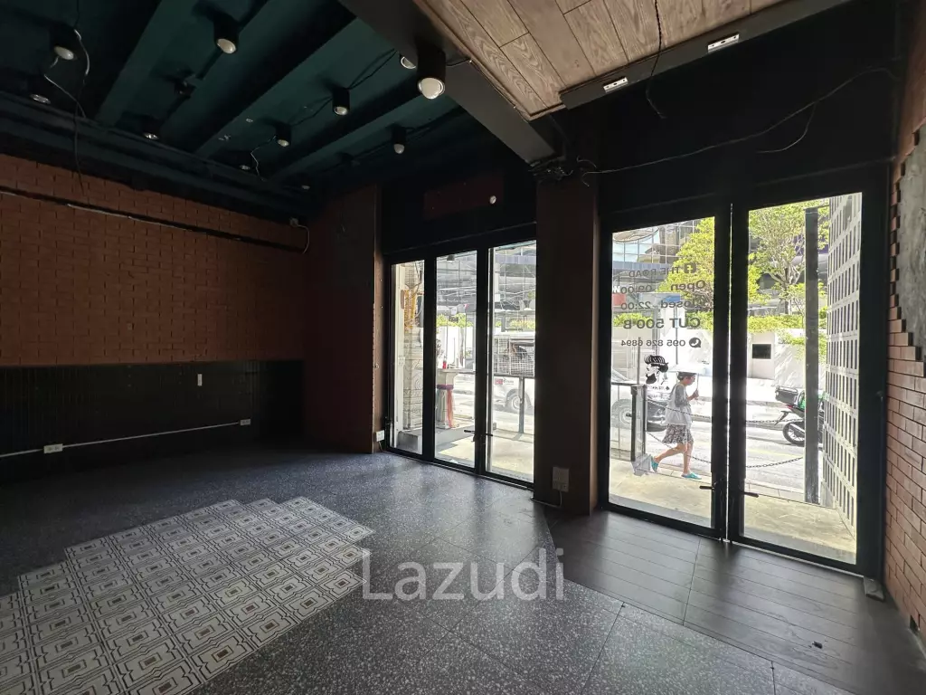 60 sqm street-front retail space in Khlong Toei Nuea Wattana Bangkok