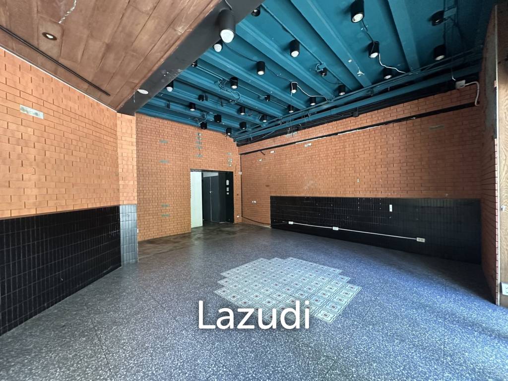 60 sqm street-front retail space in Khlong Toei Nuea Wattana Bangkok