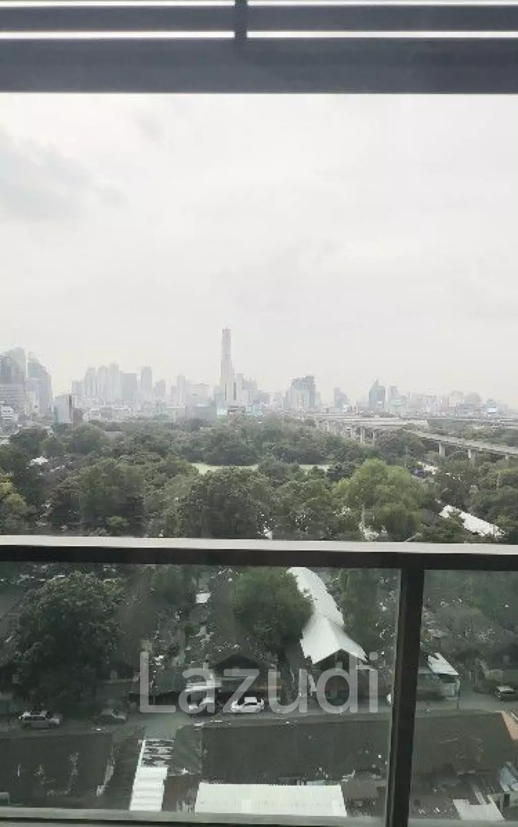 42 sqm 2 Bedroom Condo on High Floor in Makkasan Bangkok