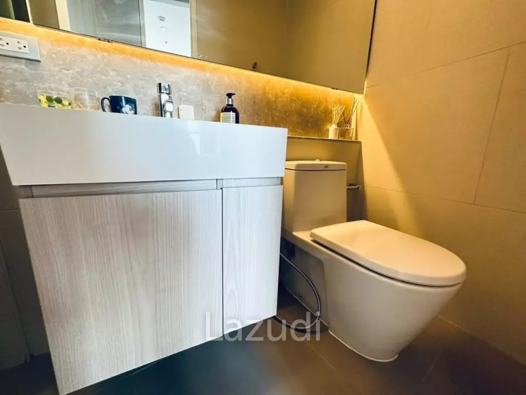 2 Bed 2 Bath 55 SQ.M The Lumpini 24