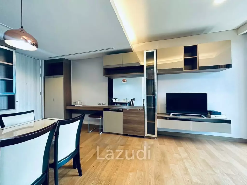 2 Bed 2 Bath 55 SQ.M The Lumpini 24