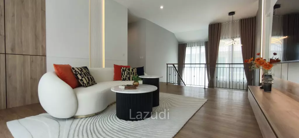 Ultra-Luxury 2-Story Pool Villa for Rent at The Lavish