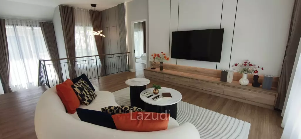 Ultra-Luxury 2-Story Pool Villa for Rent at The Lavish