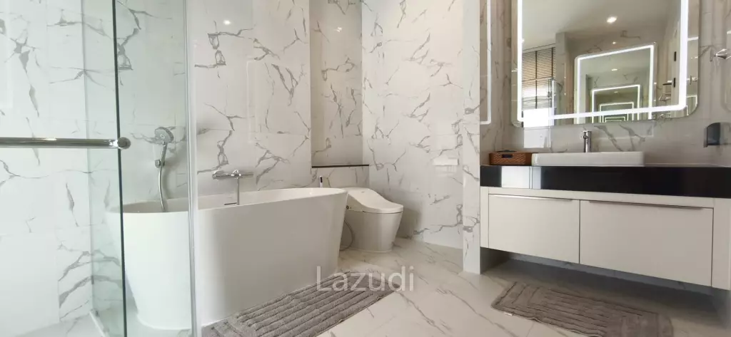 Ultra-Luxury 2-Story Pool Villa for Rent at The Lavish