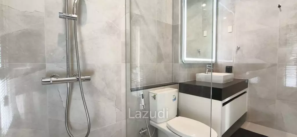 Ultra-Luxury 2-Story Pool Villa for Rent at The Lavish