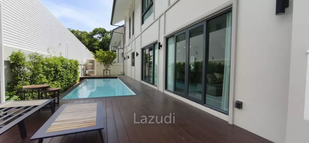 Ultra-Luxury 2-Story Pool Villa for Rent at The Lavish