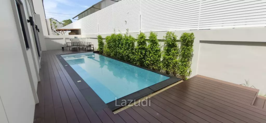 Ultra-Luxury 2-Story Pool Villa for Rent at The Lavish