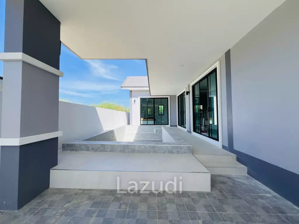 123 sqm Modern 3 BR Villa with Pool in Soi 102