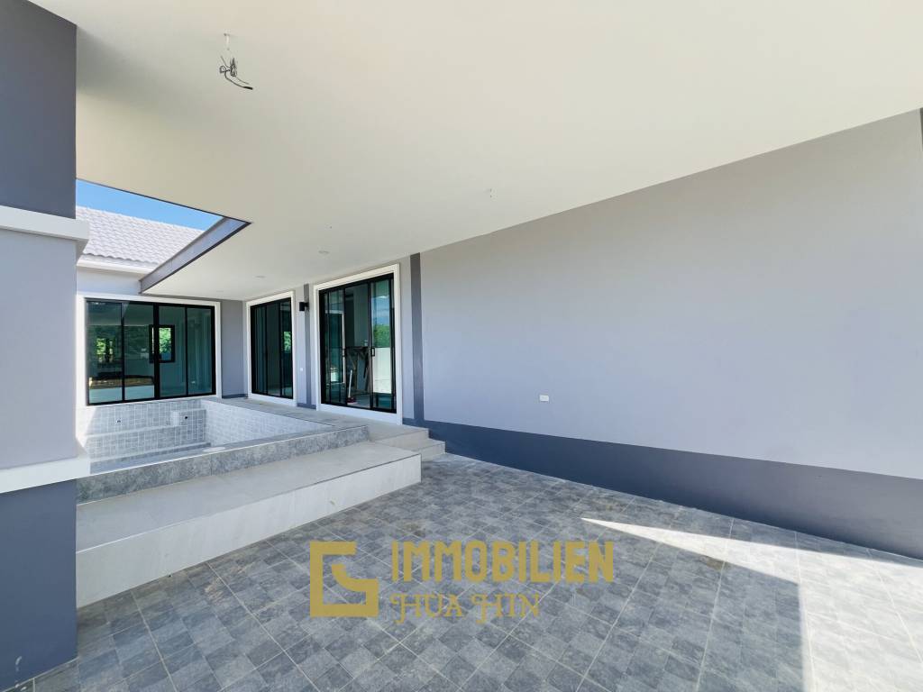 privater Pool / 3 Schlafzimmer / voll möbliert