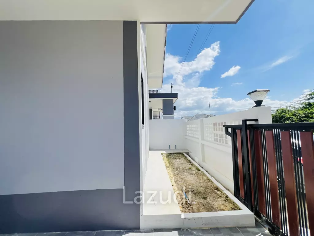 123 sqm Modern 3 BR Villa with Pool in Soi 102