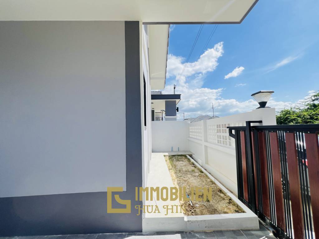 privater Pool / 3 Schlafzimmer / voll möbliert