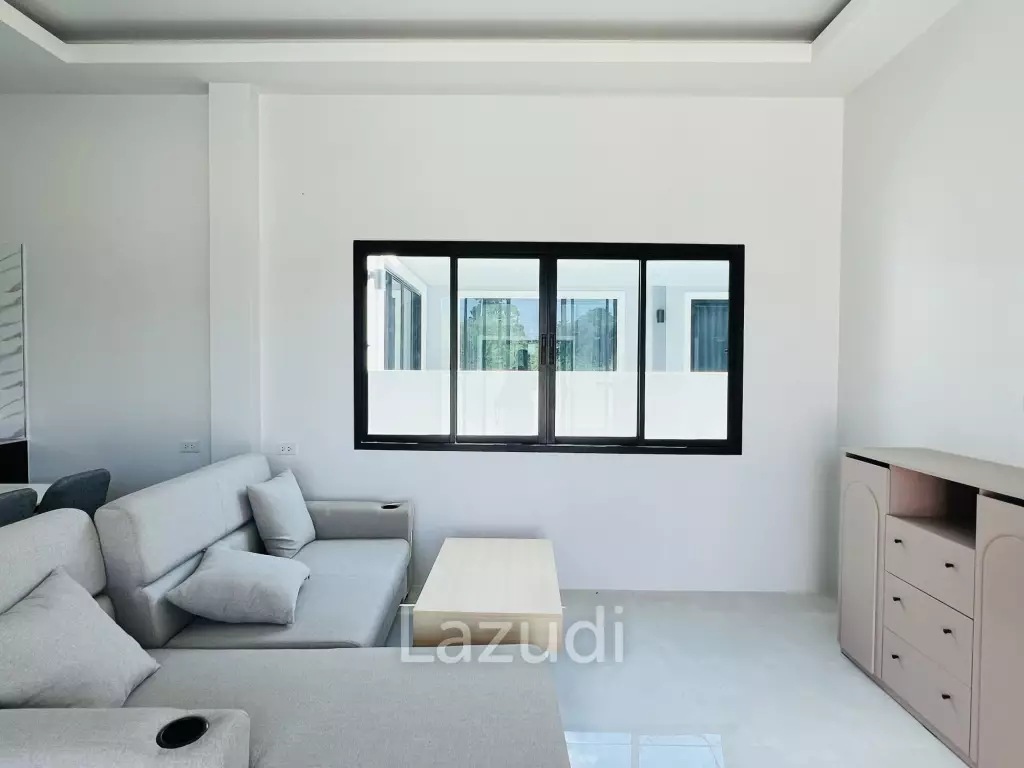 123 sqm Modern 3 BR Villa with Pool in Soi 102