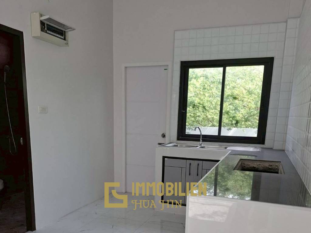 privater Pool / 3 Schlafzimmer / voll möbliert