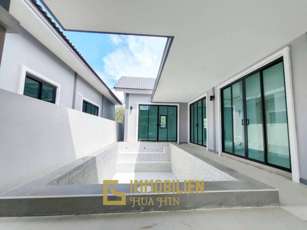privater Pool / 3 Schlafzimmer / voll möbliert